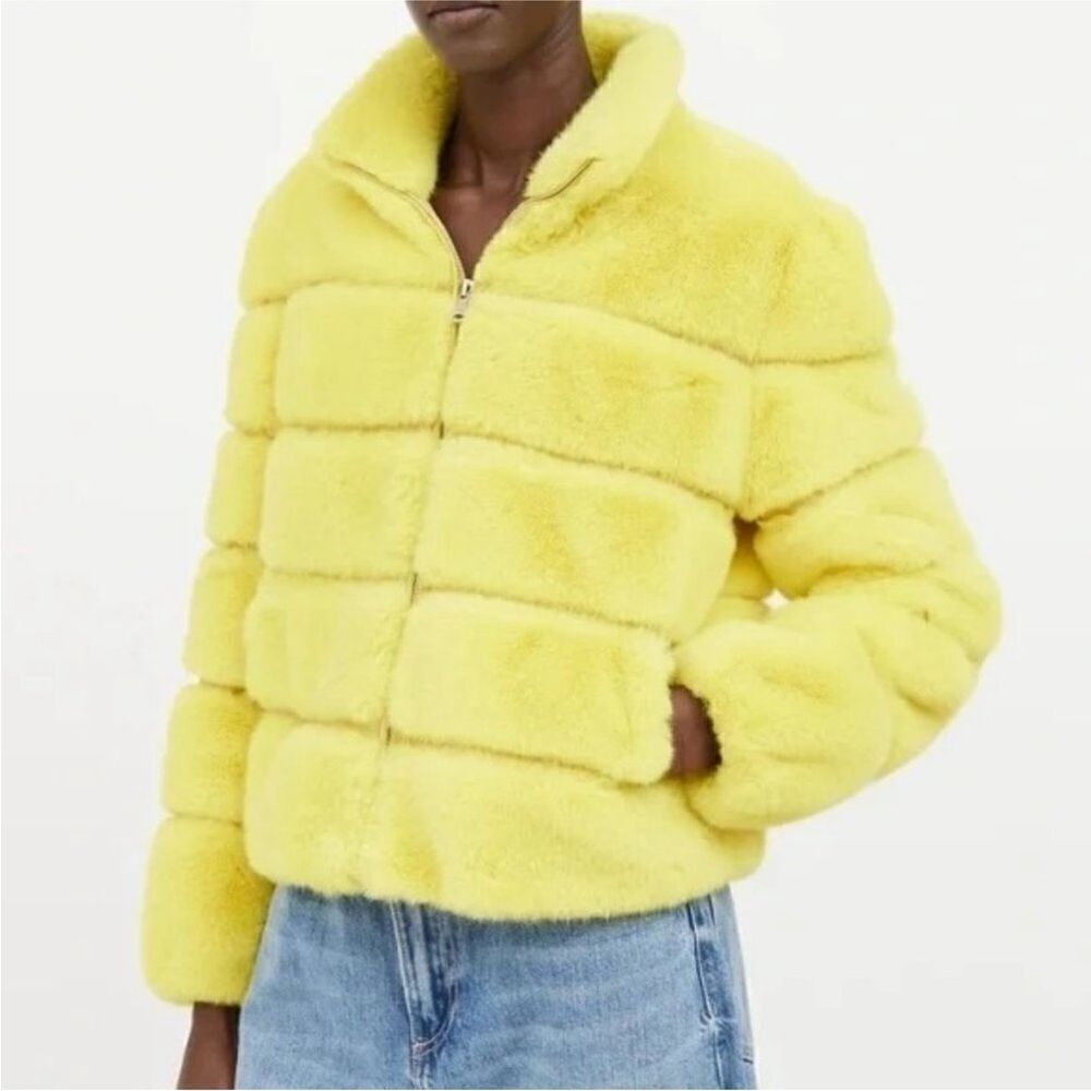 NWT Generation Love Jodi Faux Fur Bomber Jacket in Yellow - Picture 5 of 12